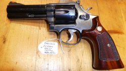 Revolver Smith & Wesson – Mod.586 – canon 4″ – cal. .357 Mag.