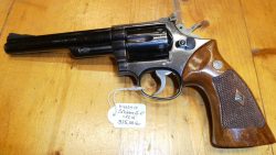 Revolver Smith & Wesson – Mod. 17 – canon 6″ – cal.  .22 LR.