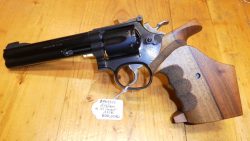 Revolver Smith & Wesson – Mod. K17 Target – .22 LR.