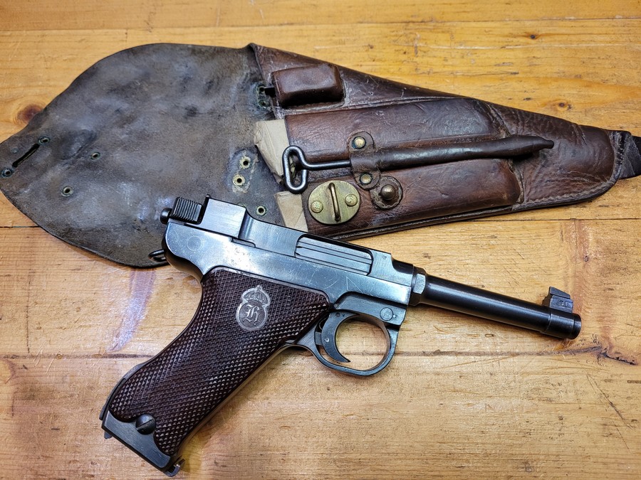 Pistolet HUSQVARNA M40
